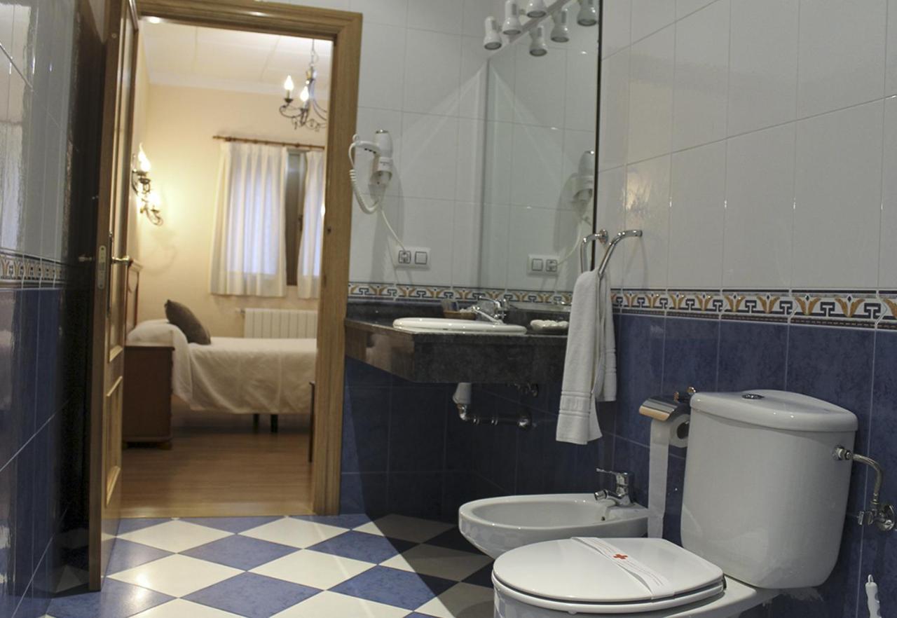 Apartamentos Monasterio San Martín de Castañeda Buitenkant foto