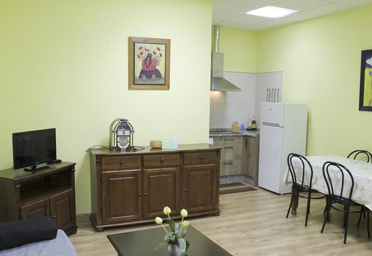Apartamentos Monasterio San Martín de Castañeda Buitenkant foto
