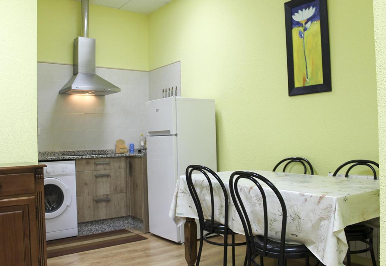 Apartamentos Monasterio San Martín de Castañeda Buitenkant foto