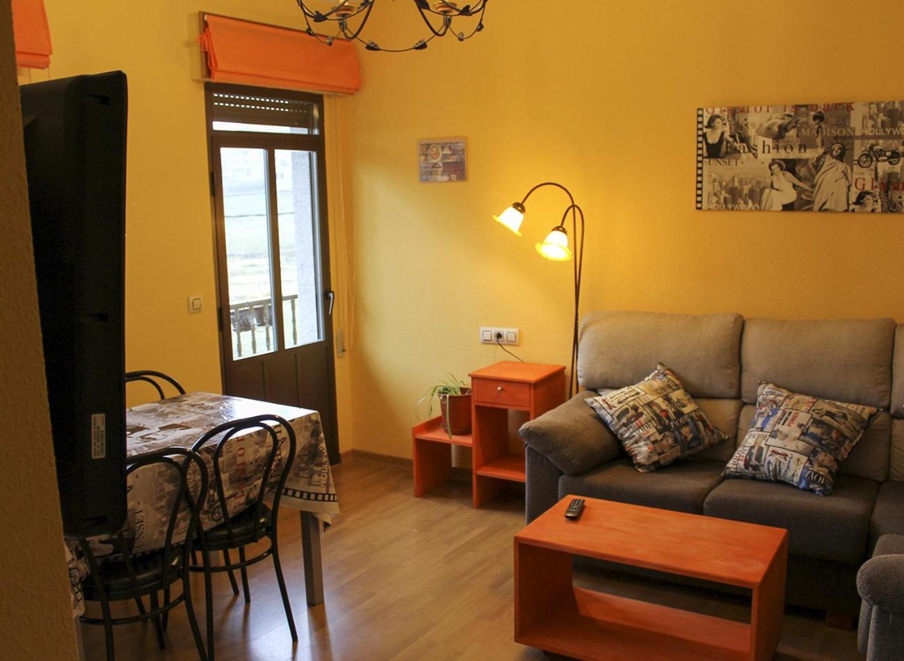 Apartamentos Monasterio San Martín de Castañeda Buitenkant foto