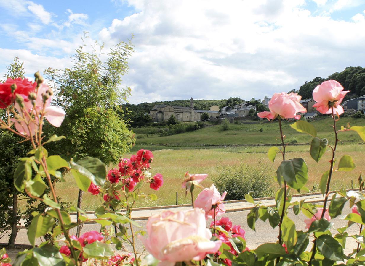 Apartamentos Monasterio San Martín de Castañeda Buitenkant foto